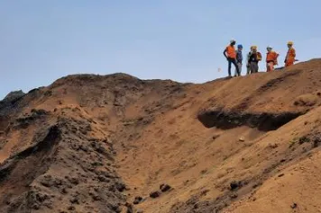 Au cœur des mines de manganèse au Gabon